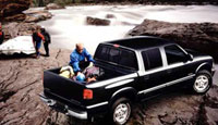 ROAD & TRAVEL's 2001 Most Athletic -- Chevrolet s10/GMC Sonoma Crew Cabs