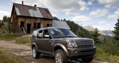 2011 Land Rover LR4 SUV Road Test Review
